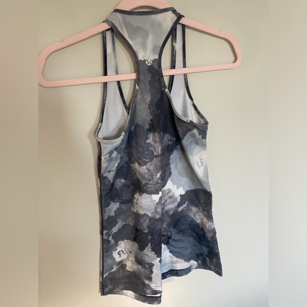 Lululemon Racerback Tank - 6 - Picture 3 of 3